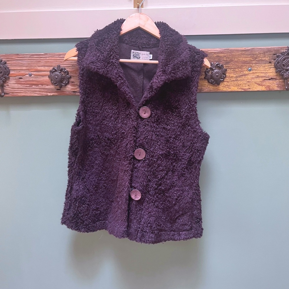 Habitat Clothes To Live‎ In Purple Fuzzy Sherpa Button Front Vest Women ML 6819